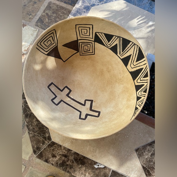 Native American Hopi pottery bowl - Picture 1 of 4